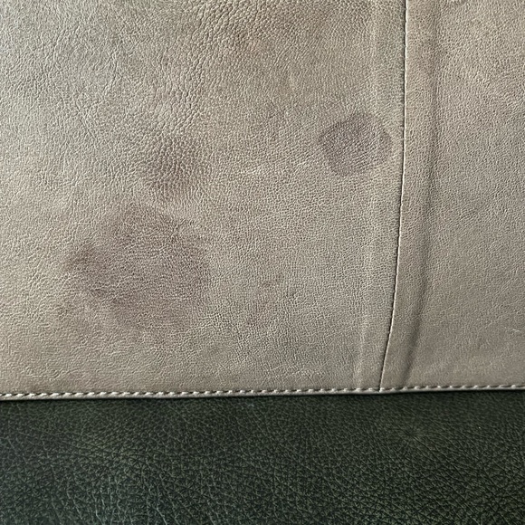 Frye | Madison Leather Tote ❤️❤️Host Pick❤️❤️ - Picture 7 of 11